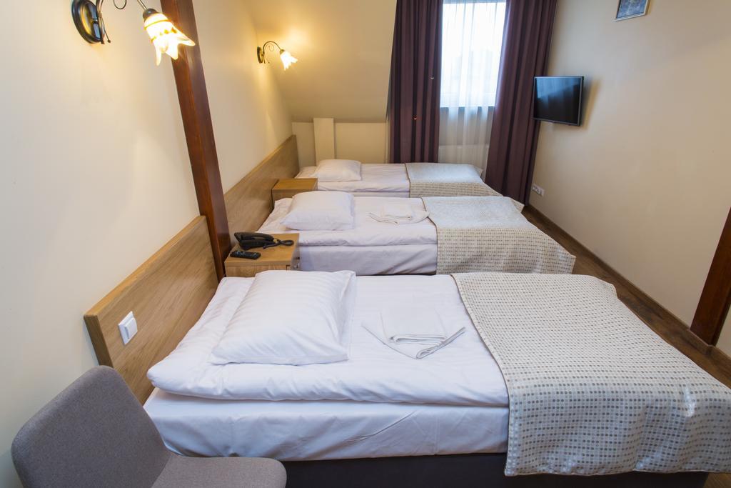 Hotel Nad Raba - Bochnia Quarto foto